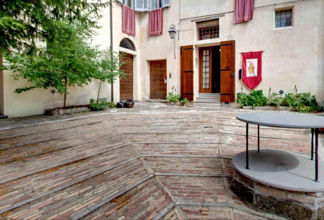 Ferienwohnung Vescovado 7 Gubbio Exterior foto